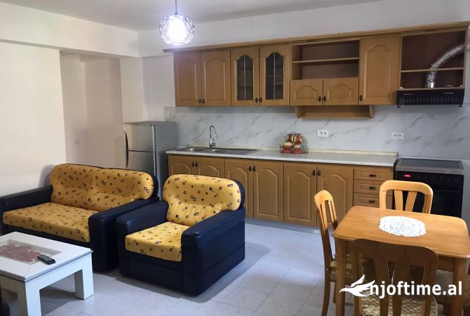 Shtepi me qera 1+1 ne Tirane - 400 Euro