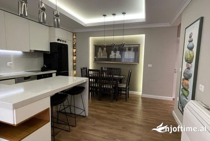 Shtepi me qera 2+1 ne Tirane - 750 Euro