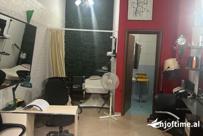 Ambient biznesi me qera 1+1 ne Tirane - 250 Euro