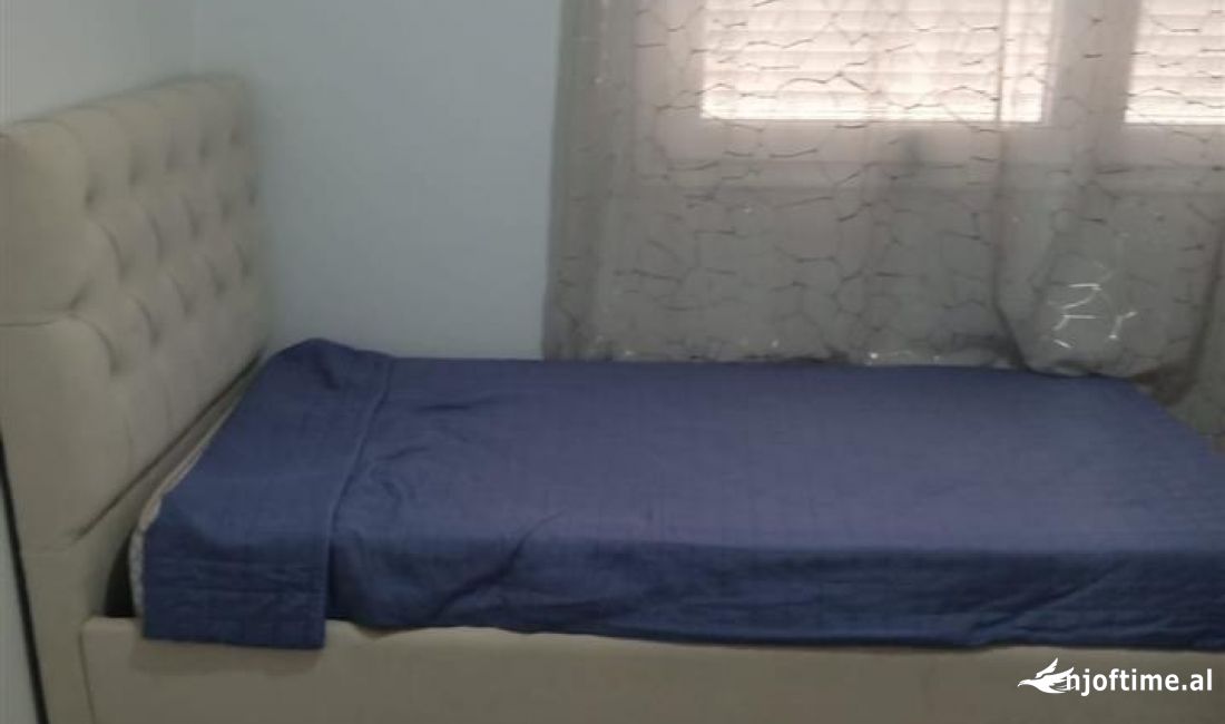 Shtepi me qera Apartament ne Tirane, 2+1, Mobilimi E mobiluar, Pagesa 550  Euro.