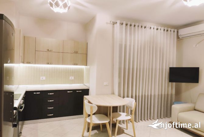 Shtepi me qera 1+1 ne Tirane - 400 Euro