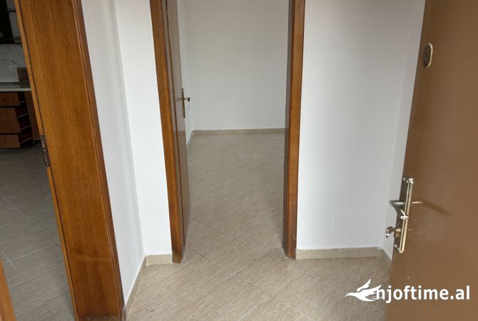 Shtepi me qera 1+1 ne Tirane - 250 Euro