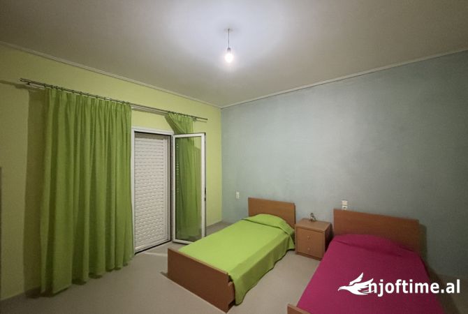 Shtepi me qera Apartament ne Tirane, 2+1, Mobilimi E mobiluar, Pagesa 420  Euro.