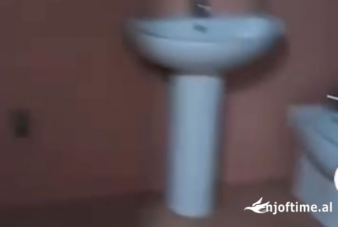 Shtepi me qera 2+1 ne Tirane - 350 Euro