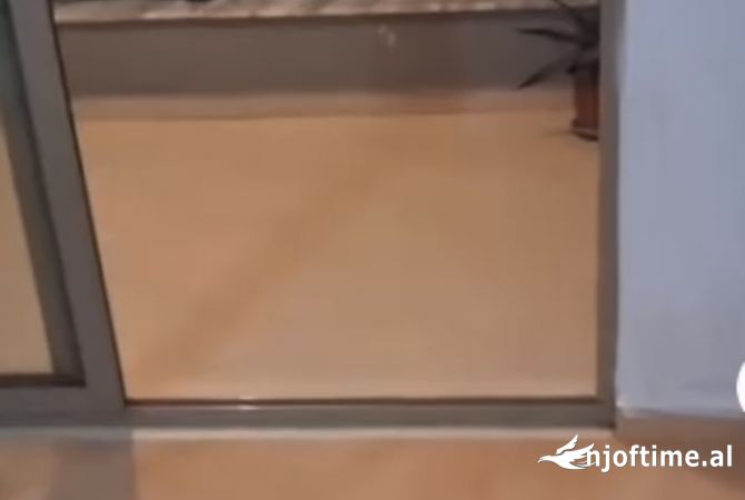 Shtepi me qera 2+1 ne Tirane - 350 Euro