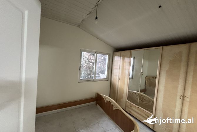 Shtepi me qera Apartament ne Tirane, 1+1, Mobilimi E mobiluar, Pagesa 400  Euro.
