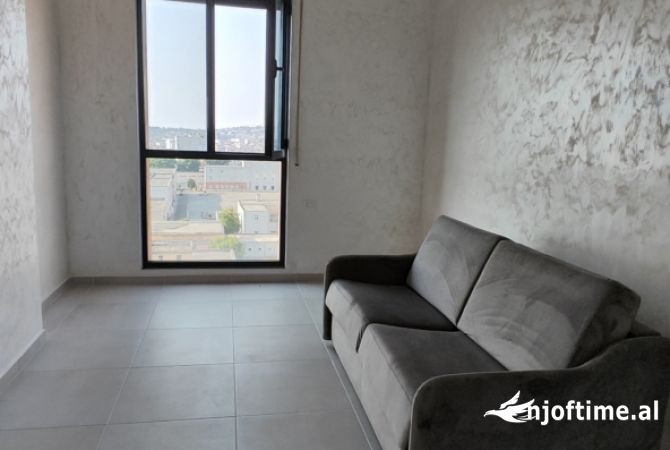 Shtepi me qera 2+1 ne Tirane - 400 Euro