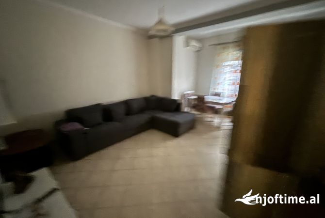Shtepi me qera 1+1 ne Tirane - 450 Euro