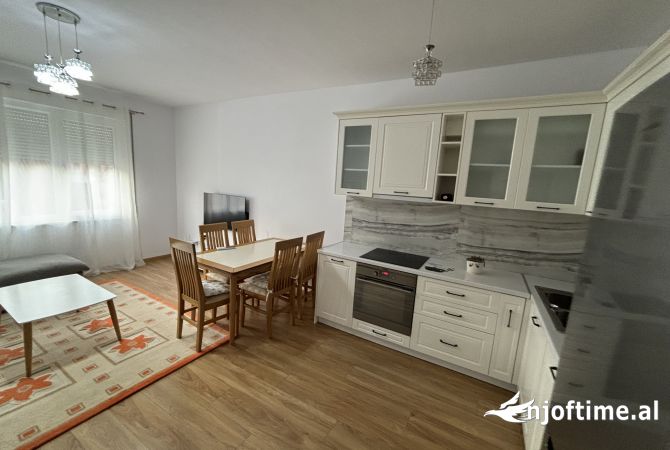 Shtepi me qera 2+1 ne Tirane - 550 Euro