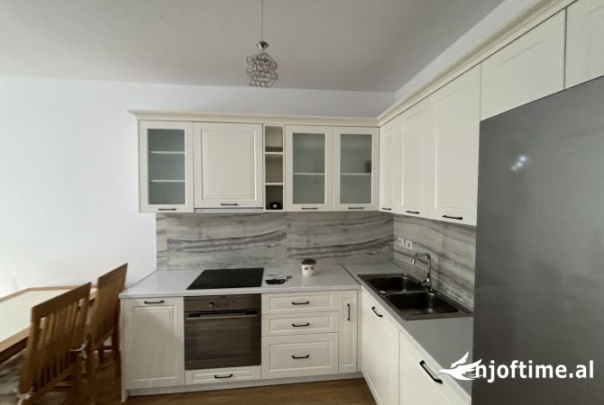 Shtepi me qera 2+1 ne Tirane - 550 Euro