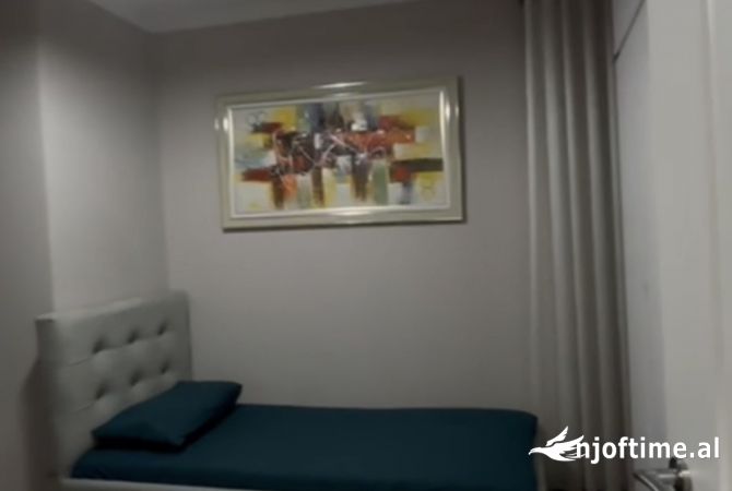 Shtepi me qera Apartament ne Tirane, 2+1, Mobilimi E mobiluar, Pagesa 500  Euro.