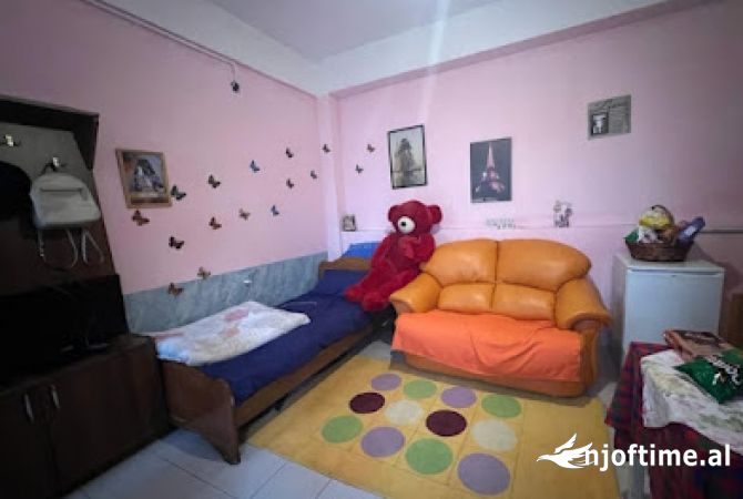 Shtepi me qera Garsoniere ne Tirane - 200 Euro