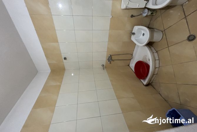 Shtepi me qera 1+1 ne Tirane - 350 Euro