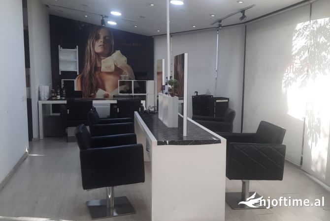 Ambient biznesi me qera 1+1 ne Tirane - 1,500 Euro