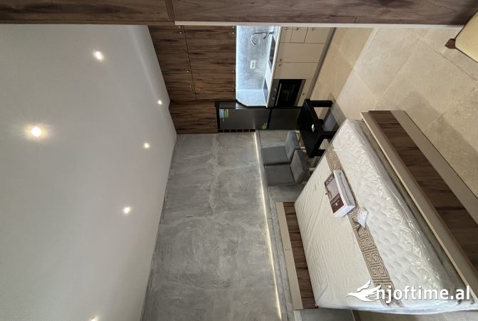 Shtepi me qera Garsoniere ne Tirane - 300 Euro