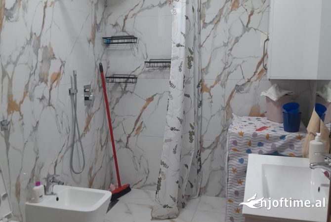 Shtepi me qera 1+1 ne Tirane - 300 Euro