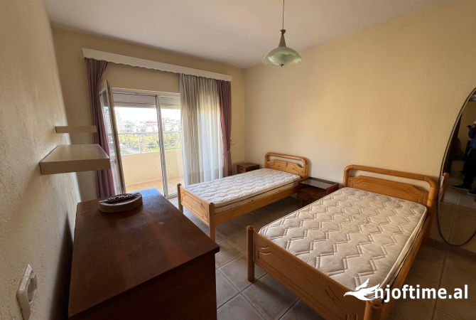 Shtepi me qera Apartament ne Tirane, 1+1, Mobilimi E mobiluar, Pagesa 500  Euro.