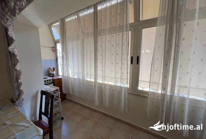 Shtepi me qera 1+1 ne Tirane - 550 Euro