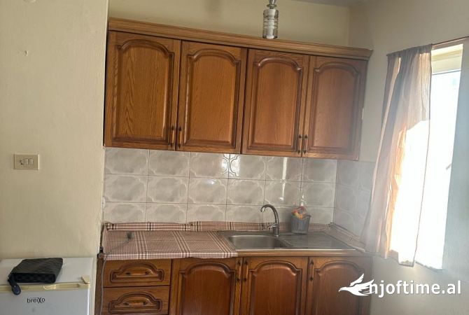 Shtepi me qera 1+1 ne Tirane - 350 Euro