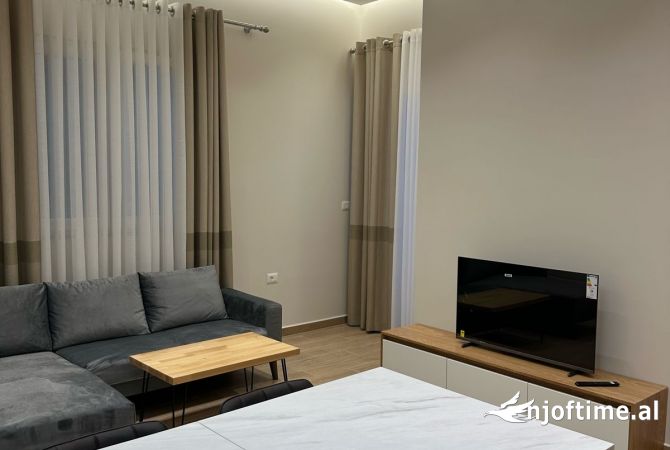 Shtepi me qera 2+1 ne Tirane - 600 Euro