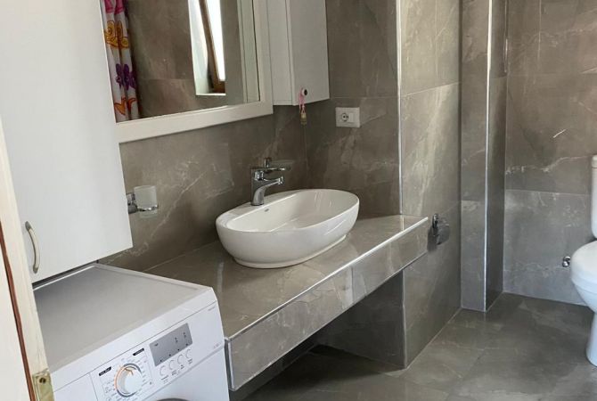Shtepi me qera Garsoniere ne Tirane - 350 Euro