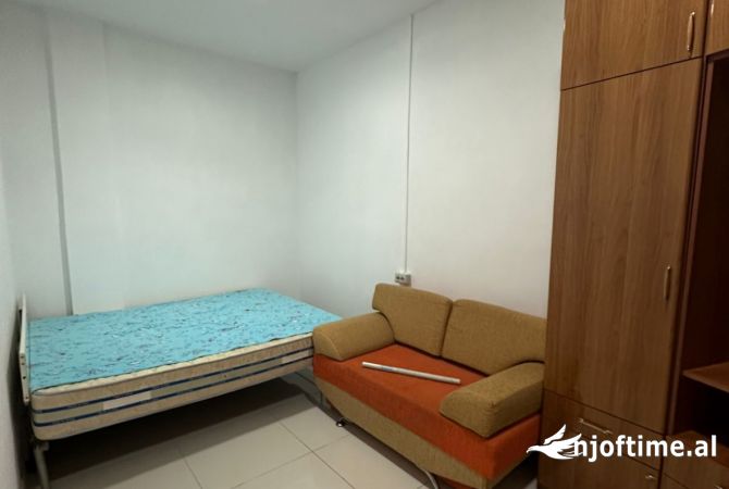 Shtepi me qera 1+1 ne Tirane - 20,000 Leke