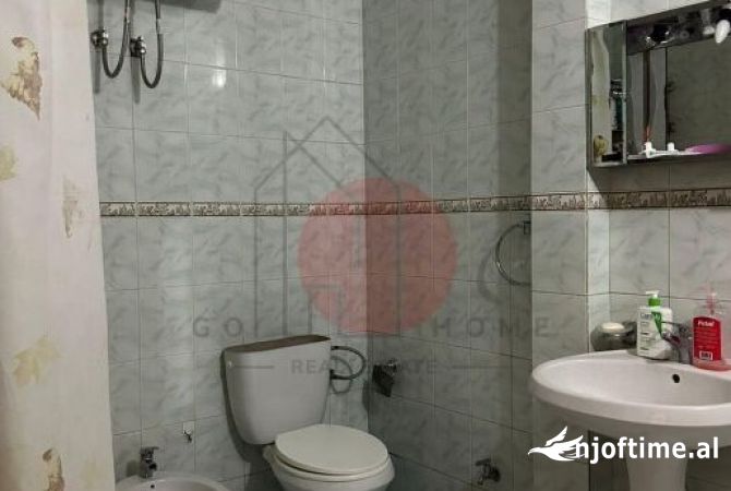 Shtepi me qera Apartament ne Tirane, 2+1, Mobilimi E mobiluar, Pagesa 500  Euro.