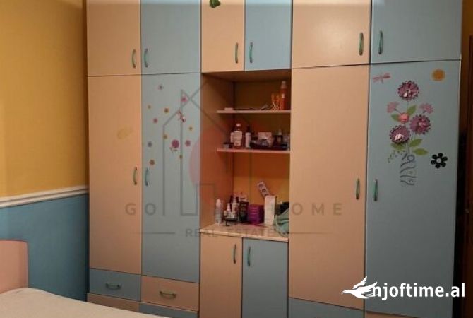 Shtepi me qera Apartament ne Tirane, 2+1, Mobilimi E mobiluar, Pagesa 500  Euro.