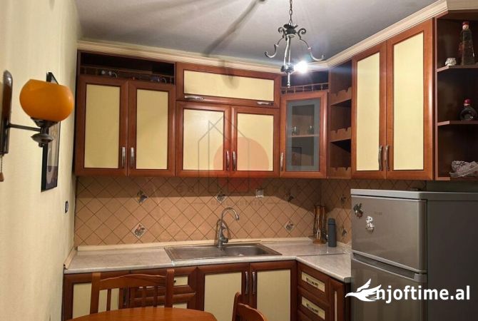 Shtepi me qera 2+1 ne Tirane - 500 Euro
