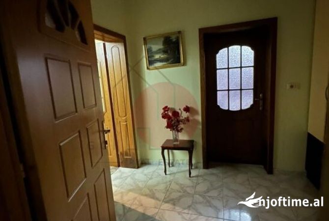 Shtepi me qera 2+1 ne Tirane - 500 Euro