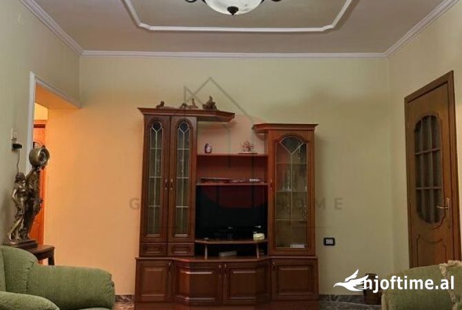 Shtepi me qera 2+1 ne Tirane - 500 Euro