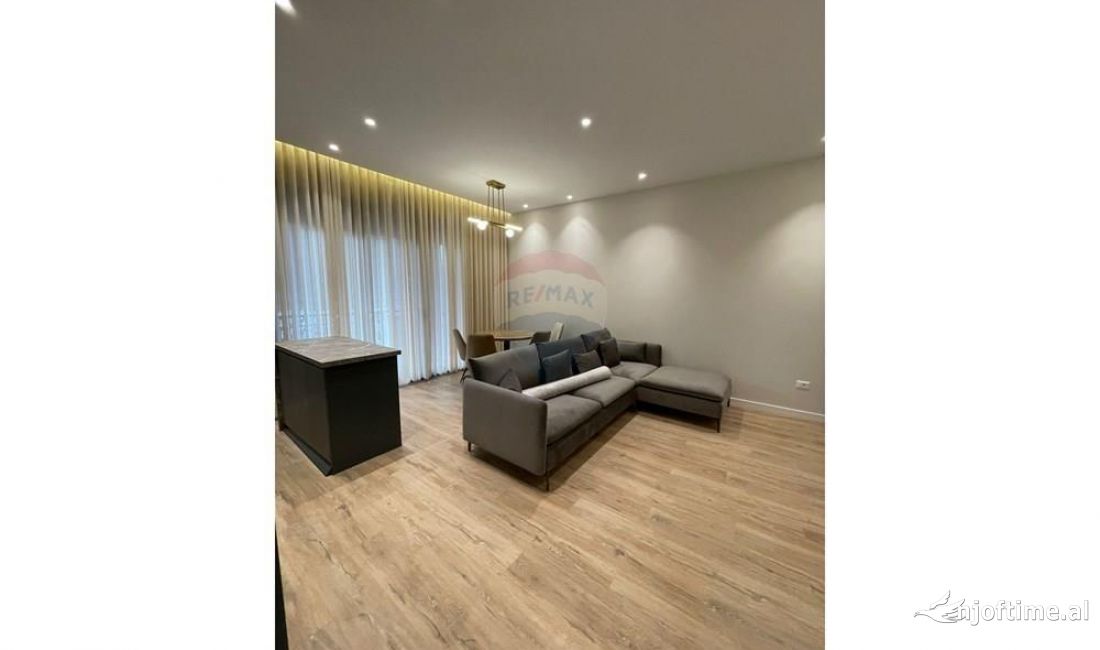 Shtepi me qera Apartament ne Tirane, 1+1, Mobilimi E mobiluar, Pagesa 800  Euro.