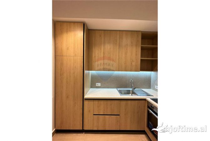 Shtepi me qera Apartament ne Tirane, 1+1, Mobilimi E mobiluar, Pagesa 550  Euro.