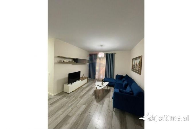 Shtepi me qera Apartament ne Tirane, 2+1, Mobilimi E mobiluar, Pagesa 1,100  Euro.