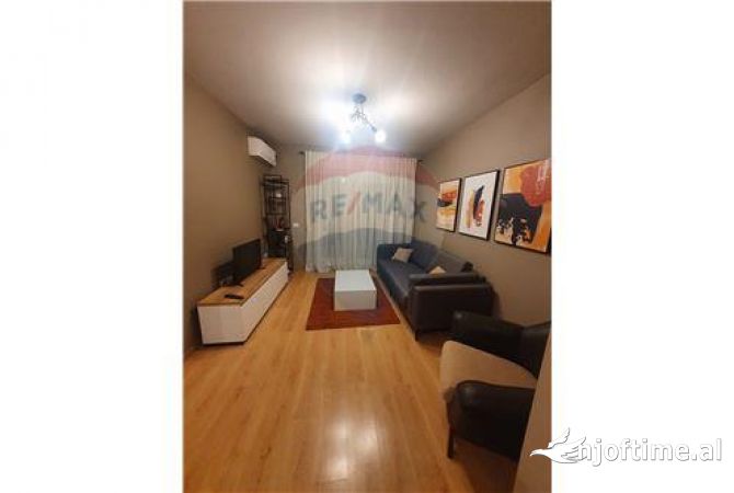 Shtepi me qera Apartament ne Tirane, 1+1, Mobilimi E mobiluar, Pagesa 500  Euro.