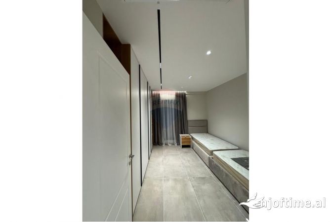 Shtepi ne shitje 2+1 ne Tirane - 230,000 Euro