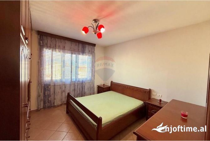 Shtepi me qera 2+1 ne Tirane - 550 Euro