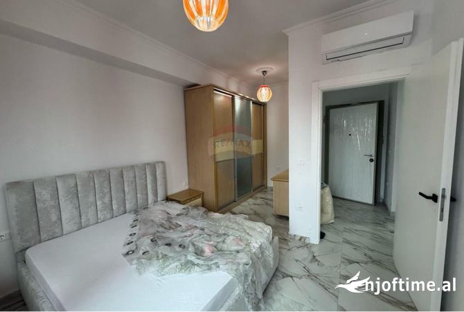 Shtepi me qera 2+1 ne Tirane - 750 Euro