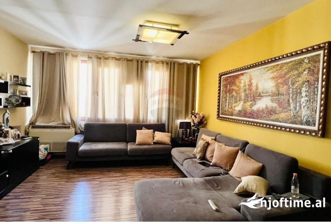 Shtepi ne shitje 3+1 ne Tirane - 240,000 Euro