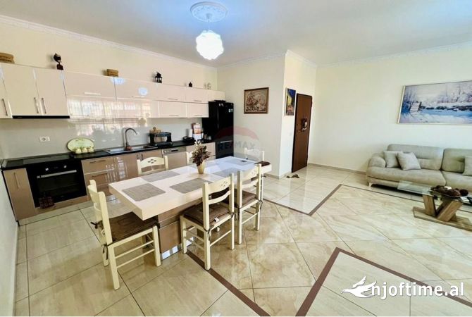 Shtepi ne shitje 3+1 ne Tirane - 280,000 Euro