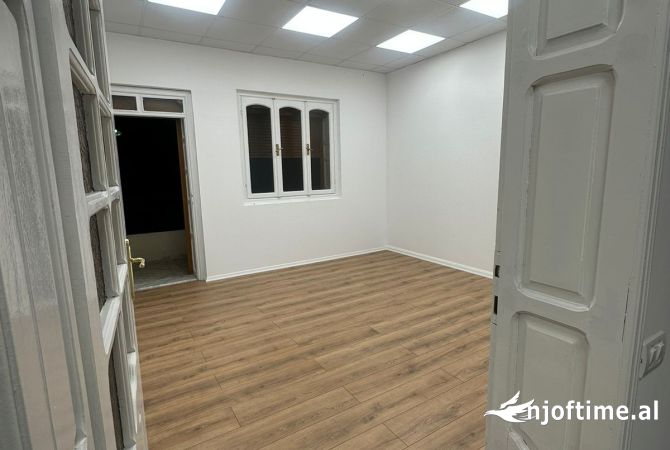 Casa in affitto 5+1 a Tirana - 1,500 Euro