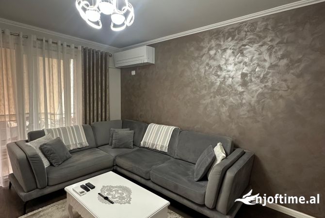 Shtepi ne shitje 2+1 ne Tirane - 280,000 Euro