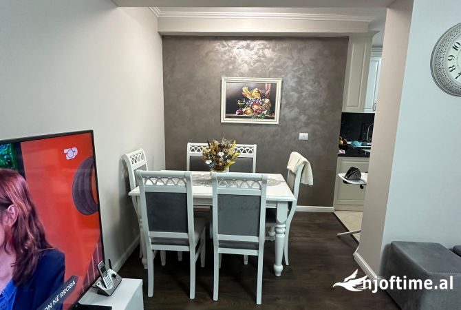 Shtepi ne shitje 2+1 ne Tirane - 280,000 Euro