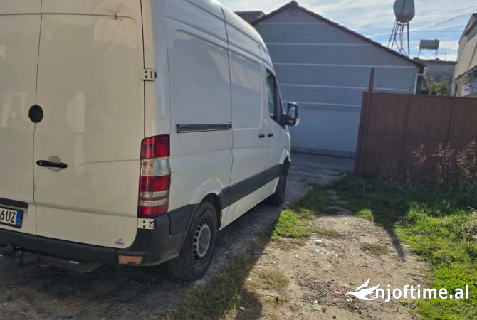 Makina ne shitje  ne Tirane - 7,000 Euro