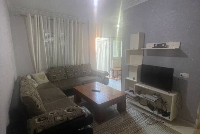 Shtepi me qera 2+1 ne Tirane - 35,000 Leke