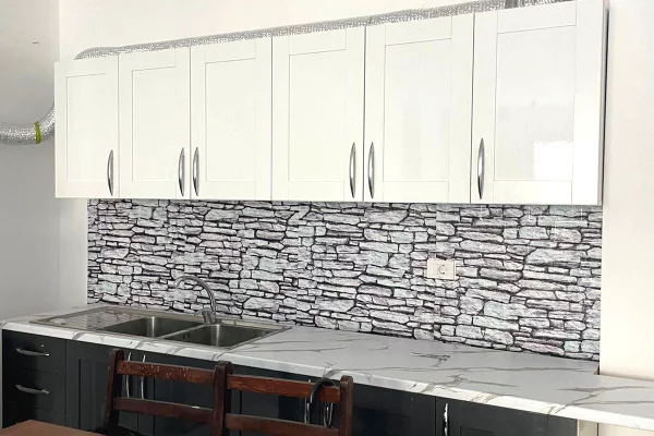 Shtepi me qera 2+1 ne Tirane - 40,000 Leke