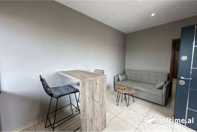 Shtepi me qera 1+1 ne Tirane - 400 Euro