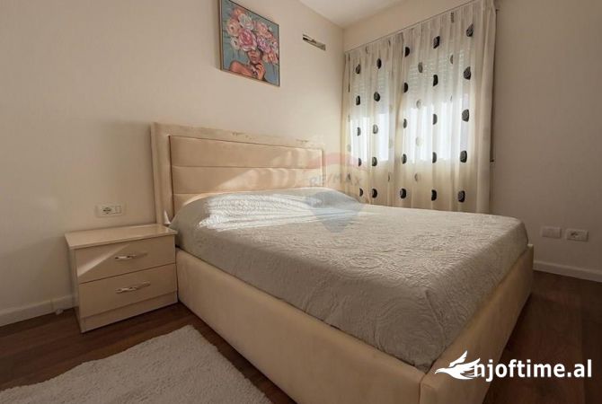Shtepi me qera 1+1 ne Tirane - 750 Euro