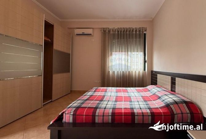 Shtepi me qera 1+1 ne Tirane - 550 Euro