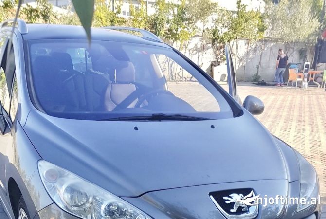 Cars for sale in Tirana - 3,699 Euro